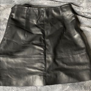 HM LEATHER SKIRT SIZE 2